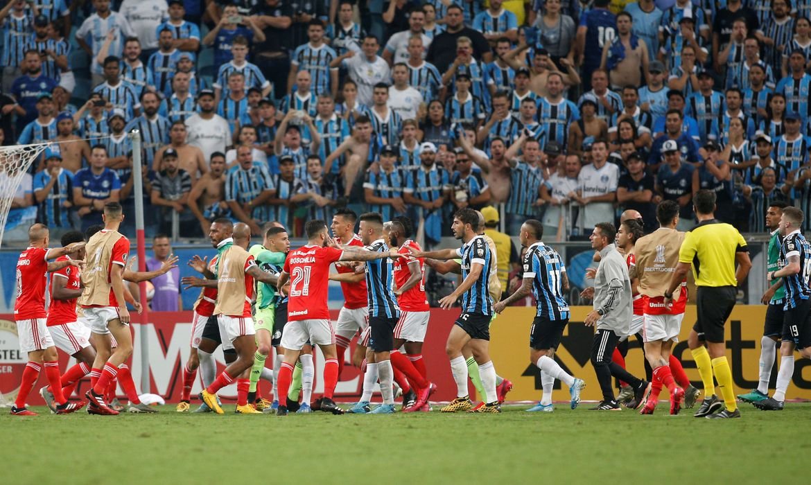 Após 130 dias do Gre-Nal do fim do mundo, Grêmio e Inter voltam a se enfrentar, dessa vez pelo Gauchão.