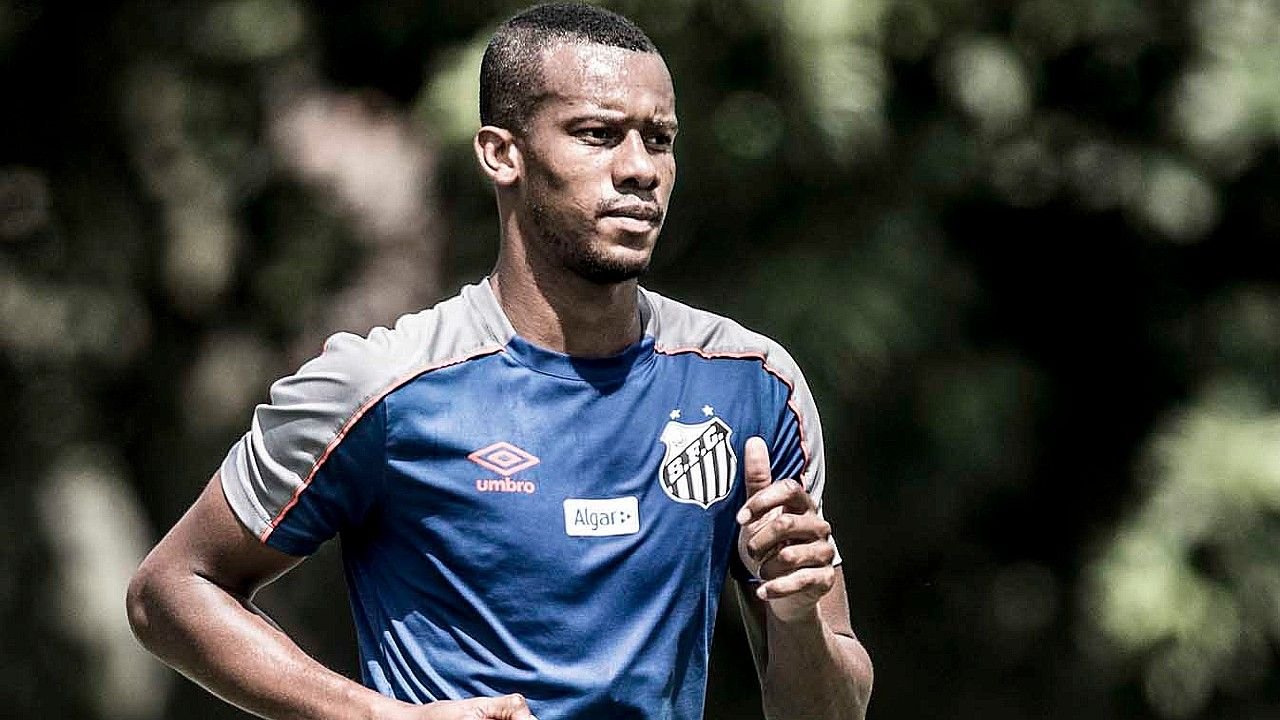 Copete retorna apenas no Santos B, e quer recuperar espaço