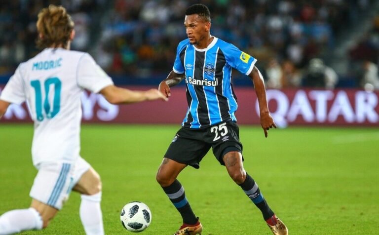 Venda de Jailson renderá aos cofres do Grêmio