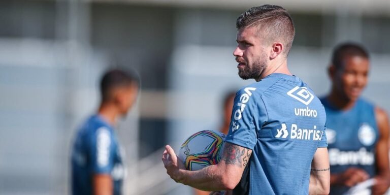 Caio Henrique se despede do tricolor gaúcho e torcida