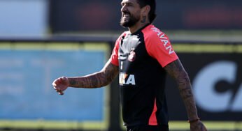 Athletico Paranaense renova contrato com sexteto