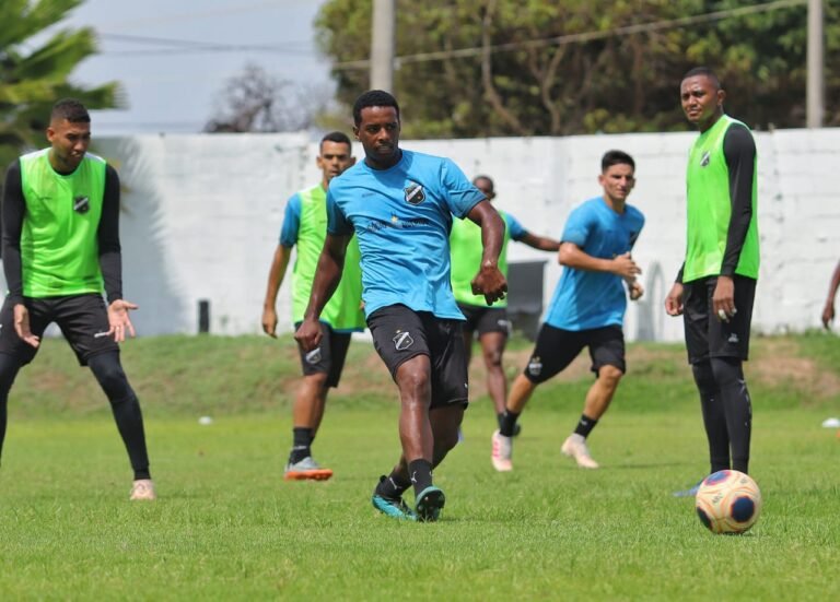 Wesley Dias assina com o Ermis FC e espera bom ano no clube do Chipre