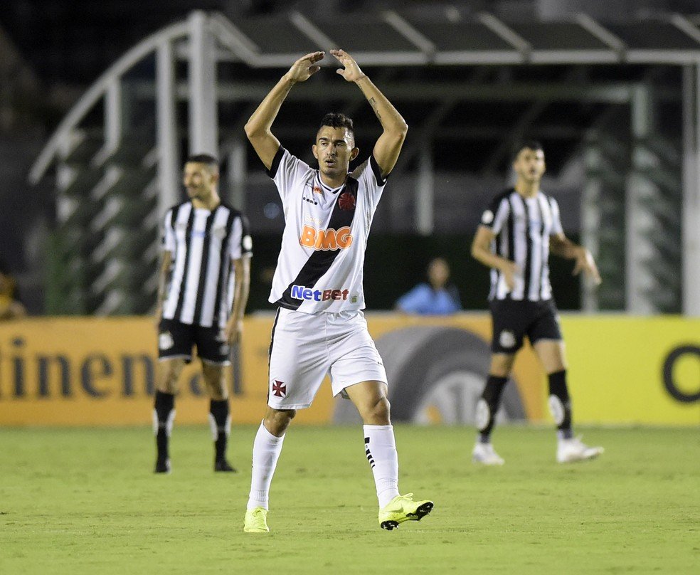 Vasco acerta transferência de Raul para o Bragantino