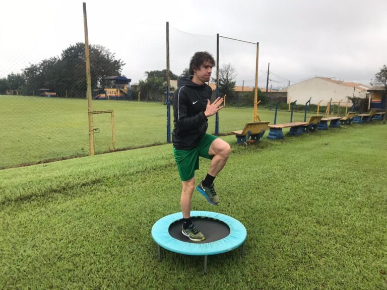 Renan Foguinho não renova com clube turco e mantém treinos enquanto define futuro