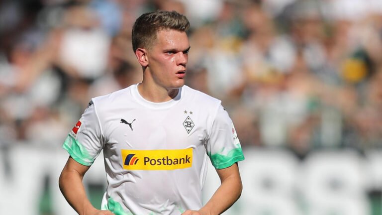 Matthias Ginter quer permanecer na Alemanha, apesar do interesse de grandes clubes