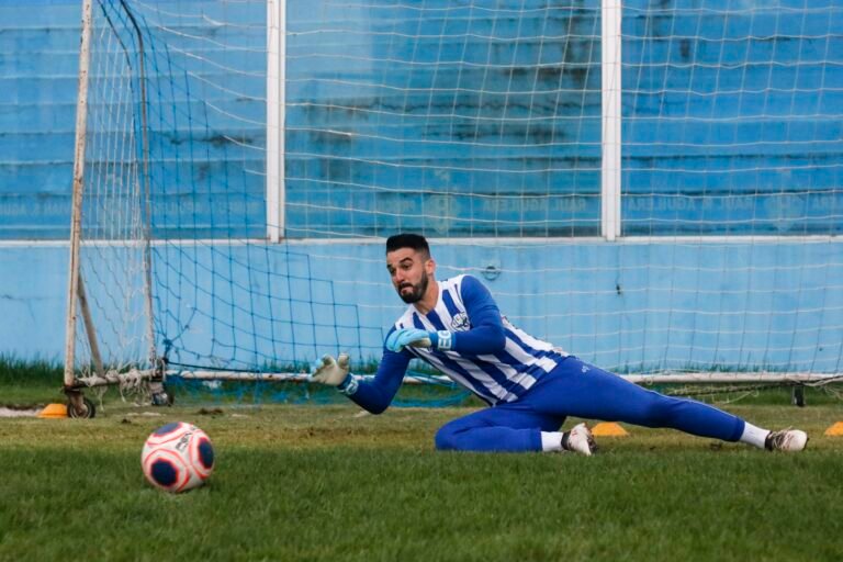 Goleiro do Paysandu fala sobre expectativa pela volta do futebol