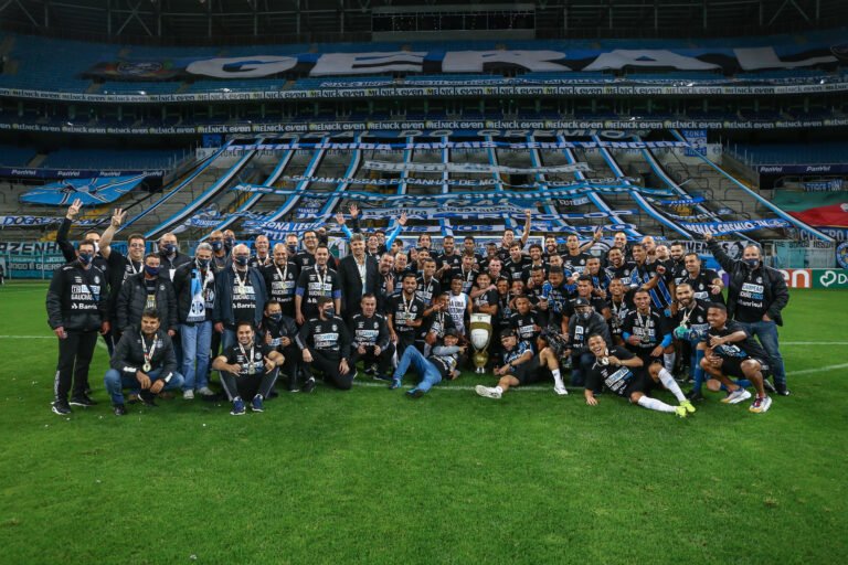 É CAMPEÃO! Grêmio vence o Campeonato Gaúcho pela terceira vez consecutiva