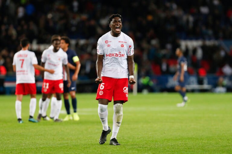 Mônaco anuncia transferência de € 13 milhões