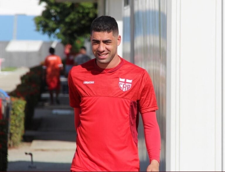 Xandão quer evolução do CRB e acredita em acesso com o clube alagoano