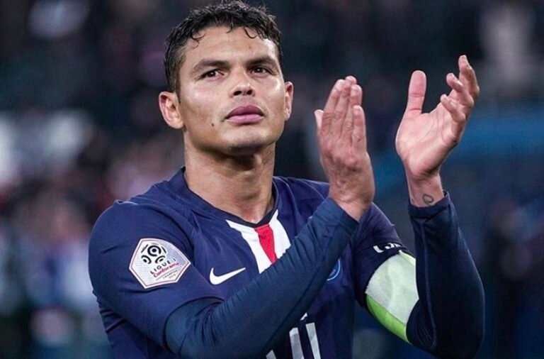 Thiago Silva se despede do PSG e acerta contrato com o Chelsea