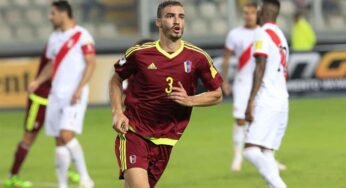 Santa Clara contrata zagueiro do Málaga