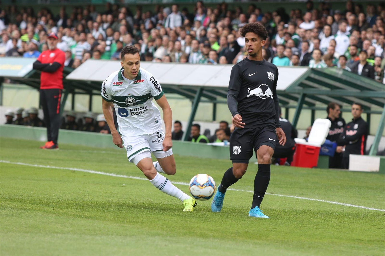 Bragantino e Coritiba se enfrentam pela quinta rodada do Brasileirão.