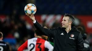 Como técnico, Van Persie retorna a seu ex-clube