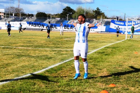 Com quatro gols de Enzo Borges em 20 minutos, Cerro Largo vence Liverpool no Uruguaio