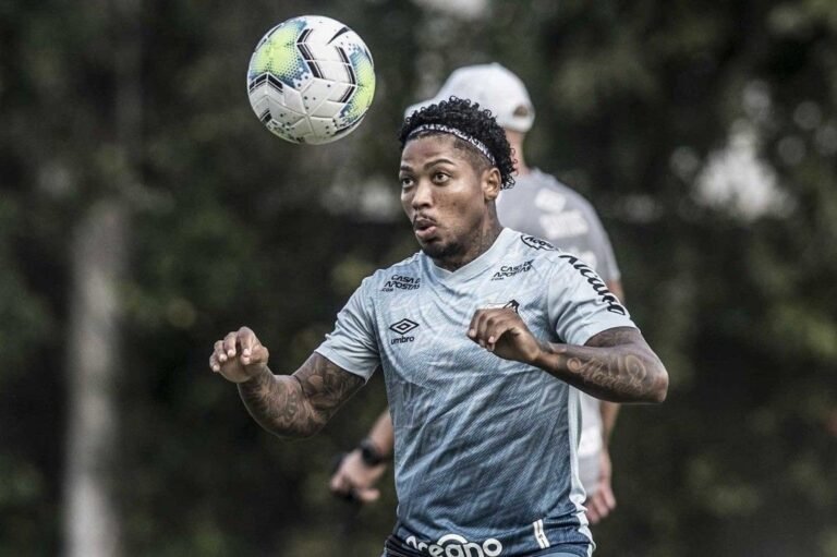 Santos busca primeira vitória, sem mudanças