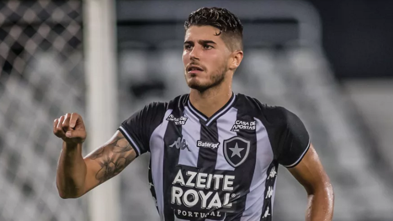 Internacional prepara oferta por Pedro Raul, do Botafogo