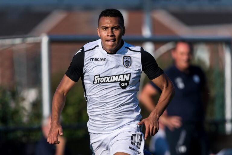 Fluminense negocia a contratação de Léo Jabá, do PAOK