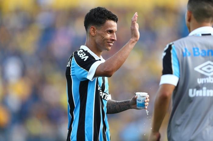 Grêmio e Ferreirinha acertam renovação