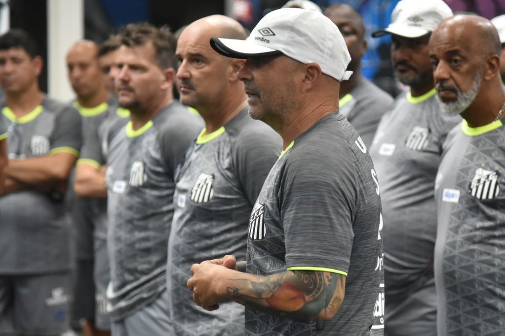 Santos é condenado a pagar preparador de Sampaoli