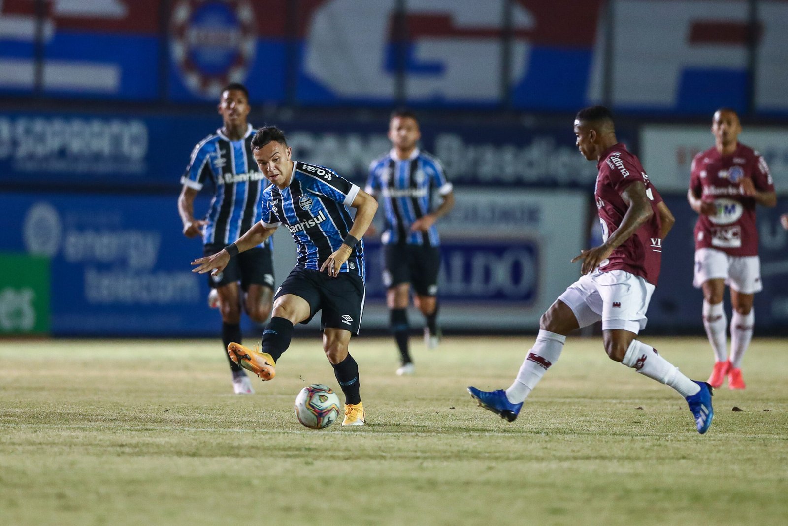 Pepê atrai interesse de clube da Inglaterra
