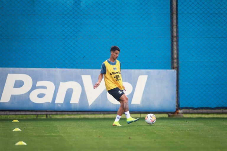 Na tarde deste domingo, Grêmio seguiu cronograma de treinos visando a Libertadores