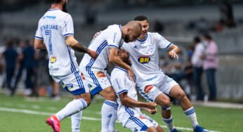 Em atuação de gala, Cruzeiro goleia Ponte e respira na Série B