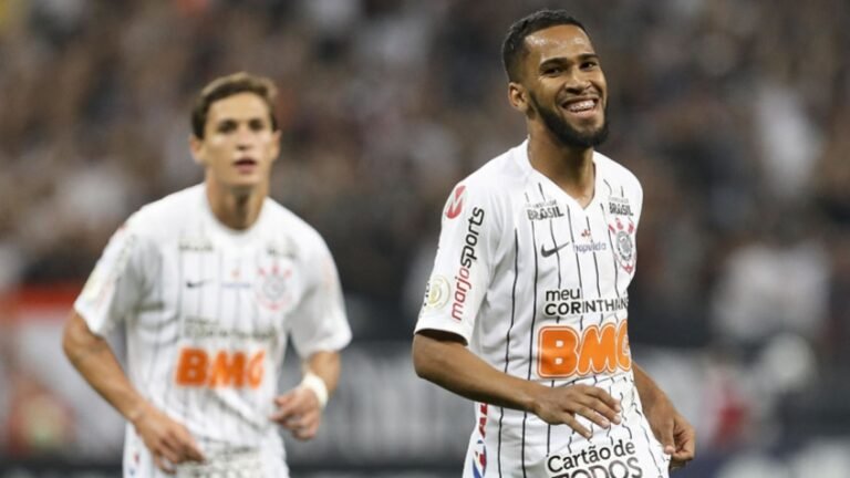 Ceará descarta a contratação do atacante Everaldo