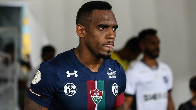 Fluminense confirma lesão do zagueiro Digão
