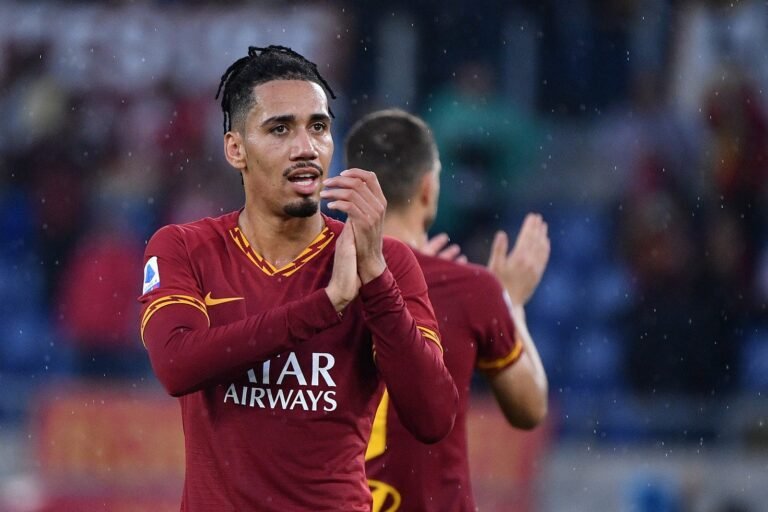 Inter de Milão faz uma oferta por Chris Smalling