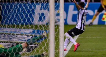 Invicto nos seus domínios: Atlético vence o Bragantino por 2 a 1 e assume vice-liderança do Brasileirão