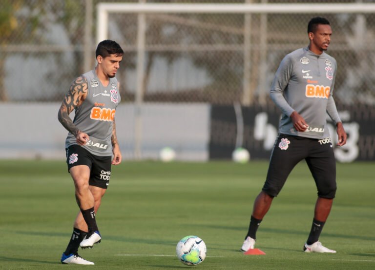 Corinthians recebe Palmeiras para primeiro Derby do Brasileirão