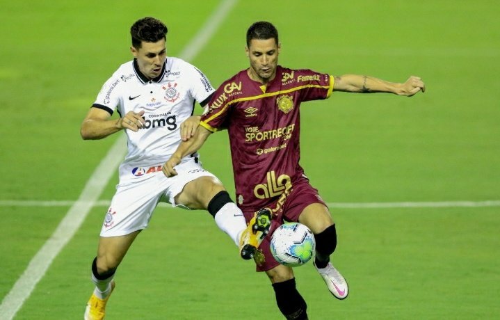 Corinthians perde para Sport na Ilha do Retiro