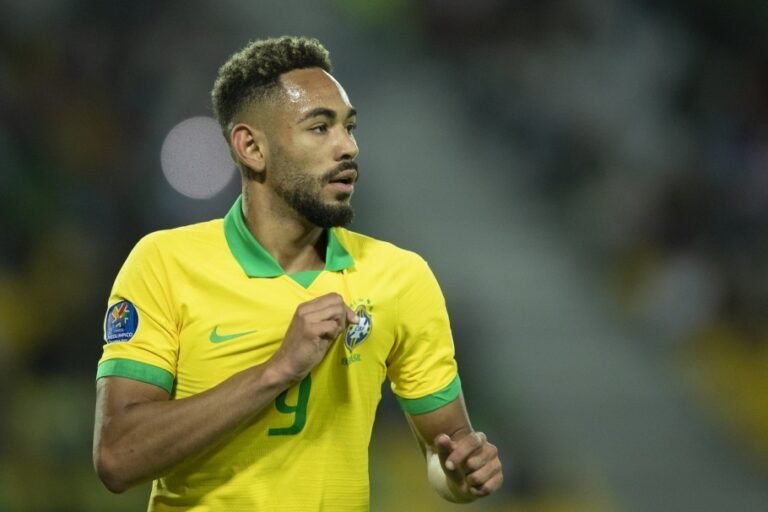 Tite convoca Matheus Cunha após Gabriel Jesus ser cortado da Seleção Brasileira