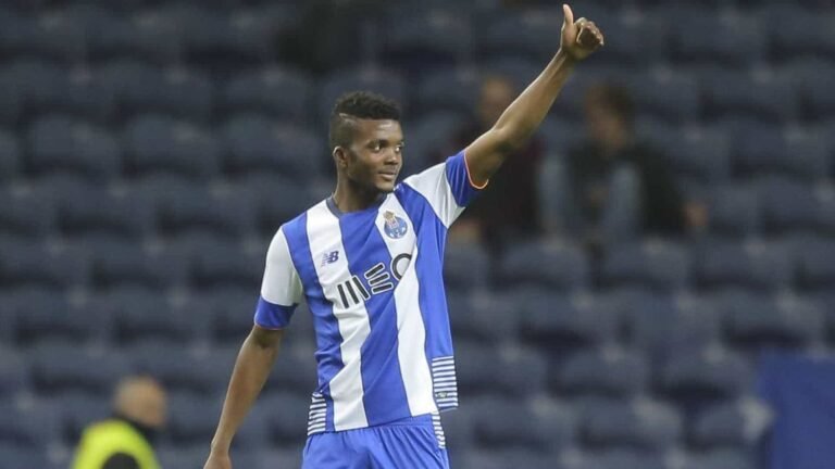 Boavista contrata zagueiro do Porto