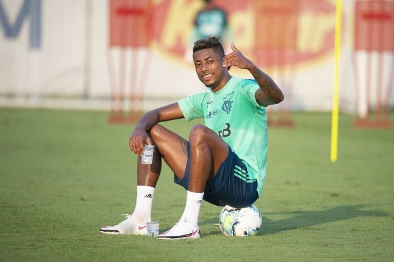 Bruno Henrique está recuperado e reforça o Flamengo na Libertadores.