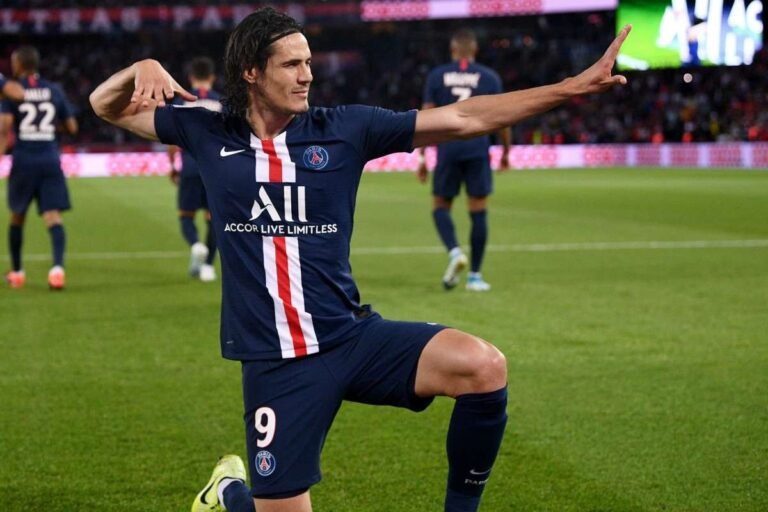Cavani foi oferecido ao Real Madrid