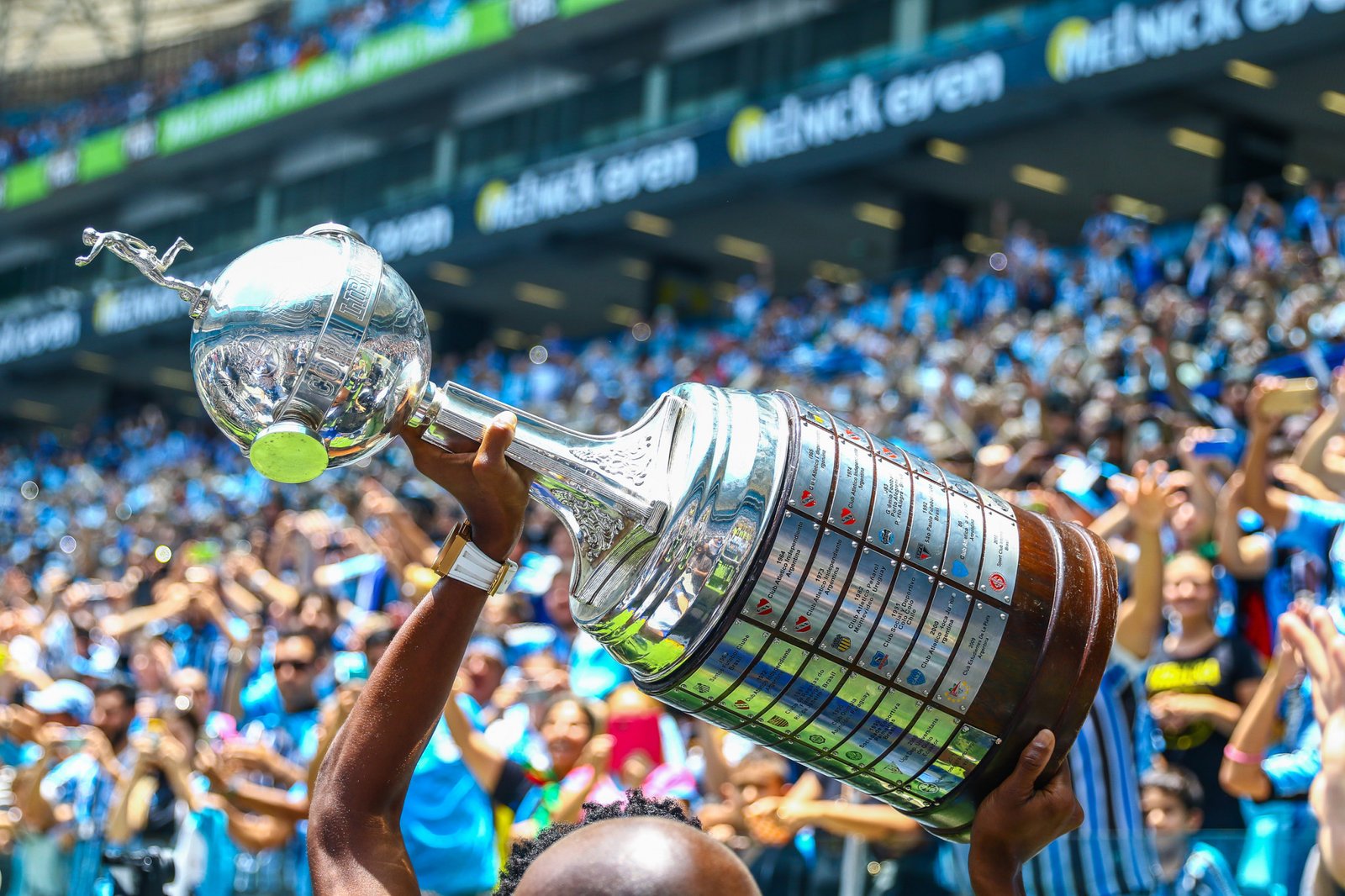 Grêmio altera lista de inscritos e inclui atletas do sub-23
