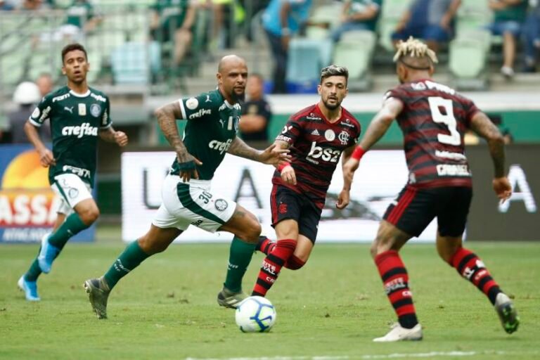 Palmeiras e Flamengo esperam receber hoje resposta sobre o jogo de domingo