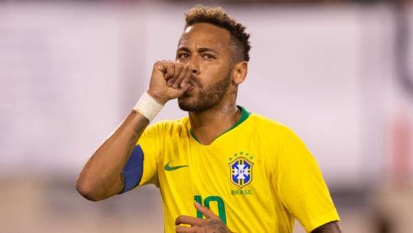 Neymar está próximo de ultrapassar o número de gols de Ronaldo pela Seleção