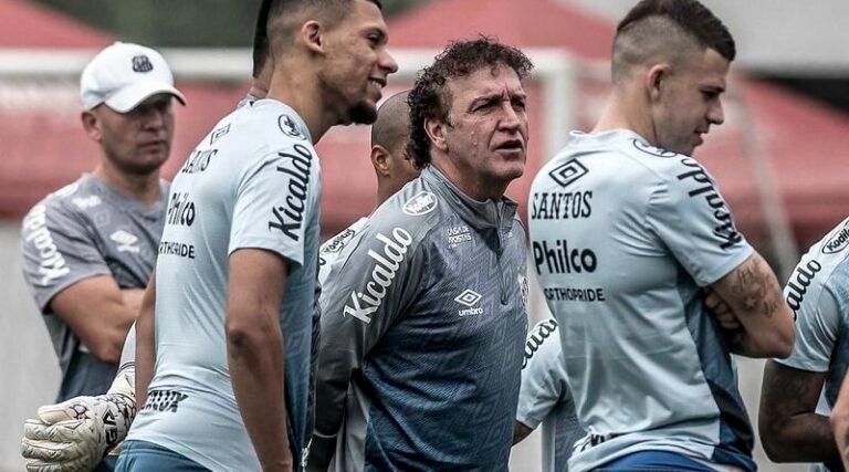 SANTOS – De grupo considerado fácil a disputa acirrada pela classificação
