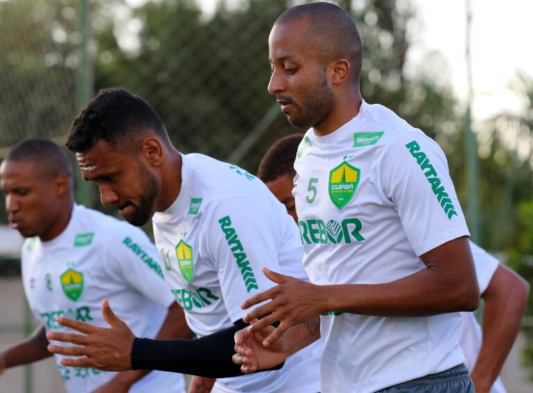 No Cuiabá, Willians Santana quer manutenção da intensidade da equipe na Série B no clube