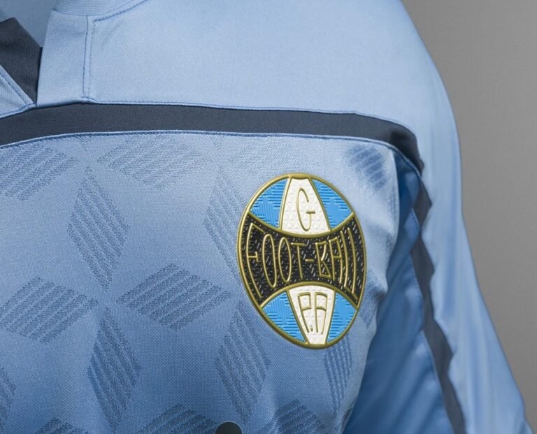 Grêmio lança terceiro uniforme para temporada 2020/21