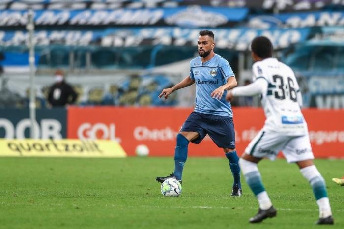 Com retorno de Maicon, Grêmio se prepara para enfrentar o Santos