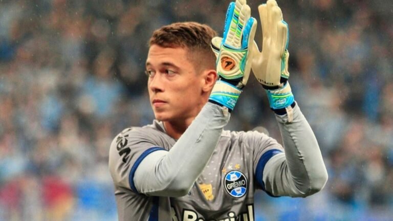 Grêmio recusa proposta por goleiro Brenno e garante projeção