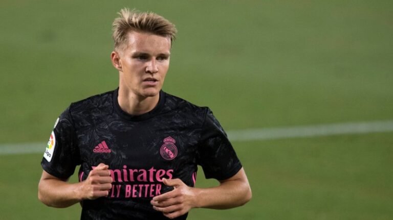 Odegaard será baixa no Real Madrid
