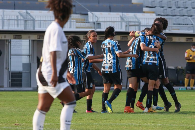 Gurias Gremistas vencem a Ponte Preta por 3 a 1 e estão cada vez mais próximas da classificação