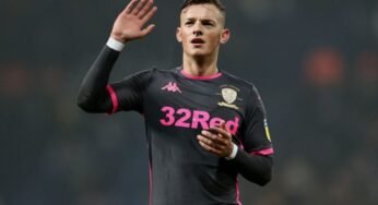 Liverpool pretende contratar Ben White como substituto de Van Dijk