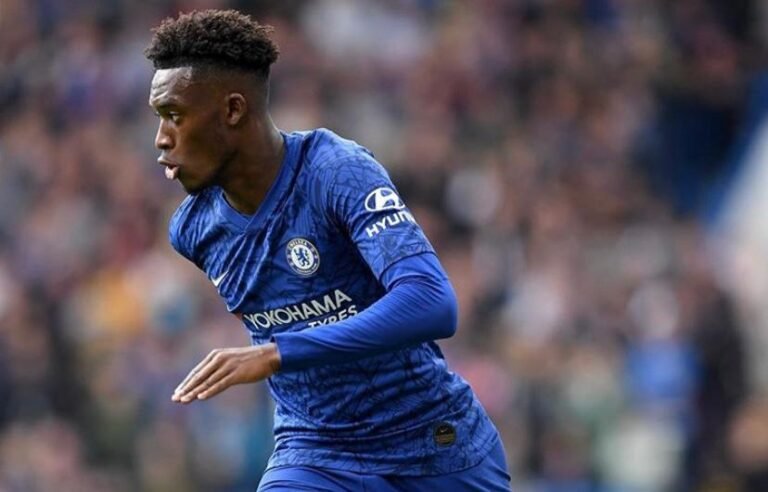 Chelsea apenas abriria mão de Hudson-Odoi em janeiro por 80 milhões de euros
