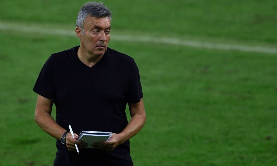 “Esse time cada dia joga mais”, afirma Domènec Torrent