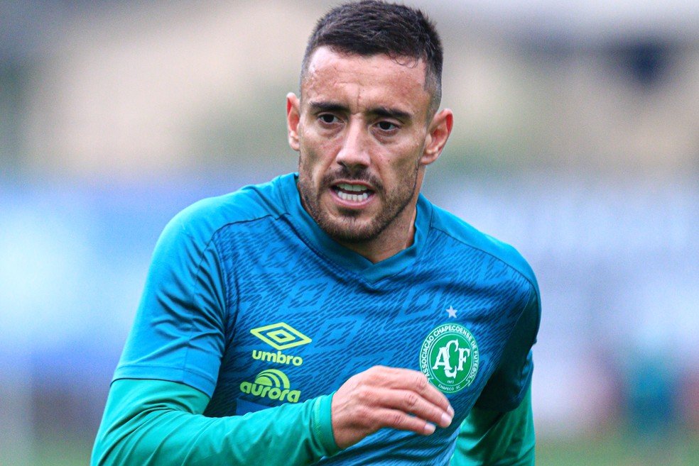 Alan Ruschel, capitão da Chapecoense, testou positivo para COVID-19